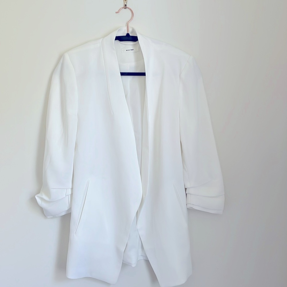 Mod Ref White Blazer